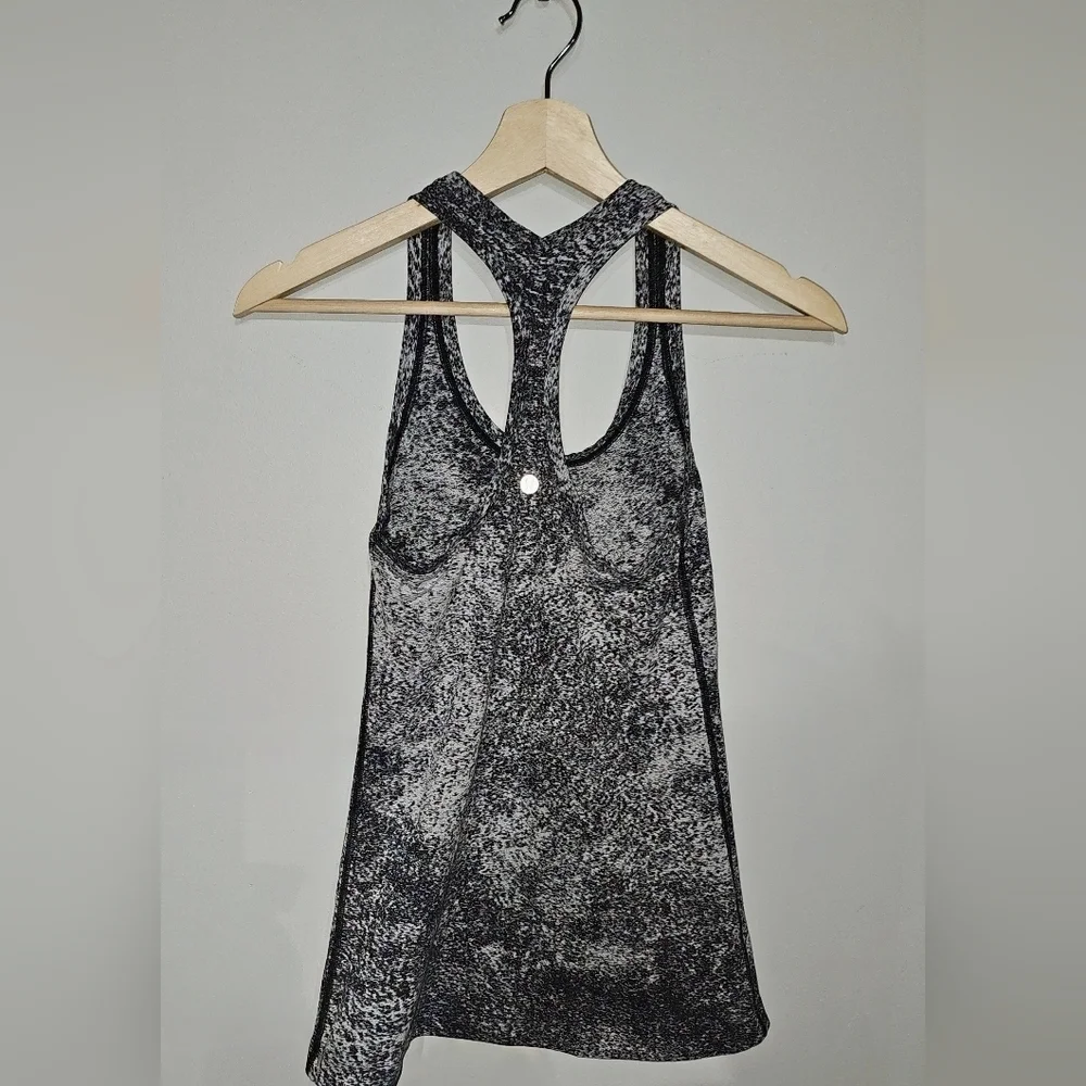 Lululemon Cool Racerback II Luon Spray Jacquard White Black Size 4 - Picture 7 of 7